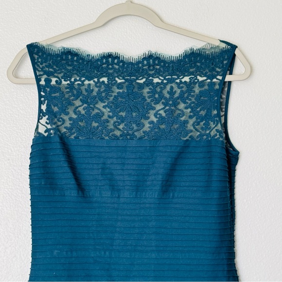 Tadashi Shoji Lace Teal Blue Bandage Dress Size Large - Picture 2 of 9